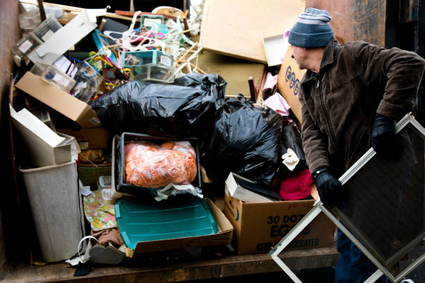 Best Yard Cleanup Services  in Fort Madison, IA